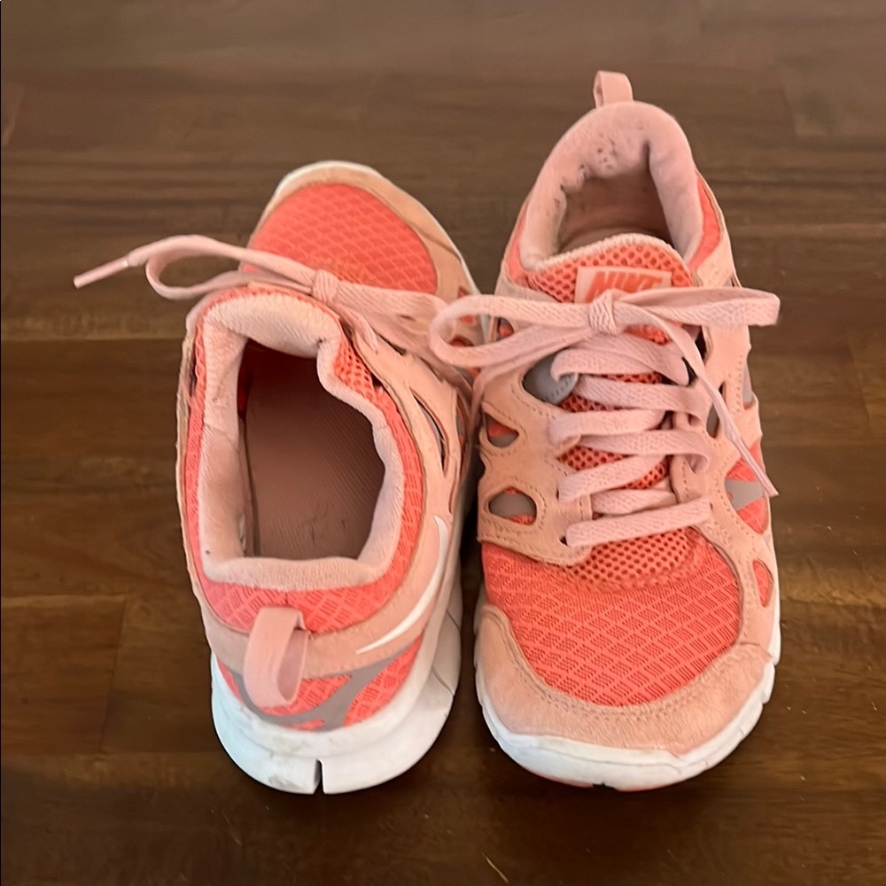 Nike Pink Sneakers with Breathable Mesh and Padded Collar